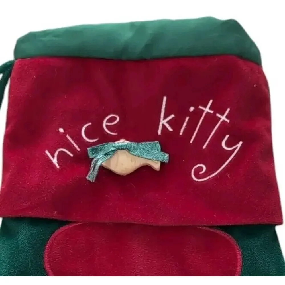 Unbranded christmas cat